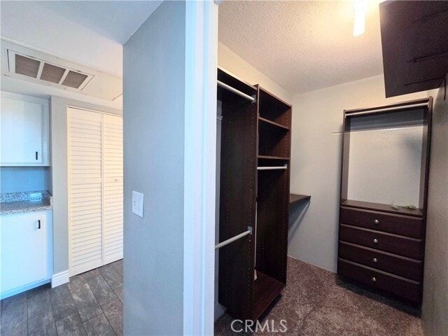 Building Photo - 505 W 5th St