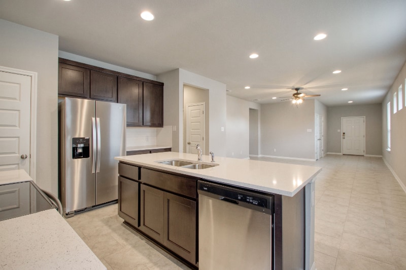 Building Photo - 215 Kellys Heroes Way