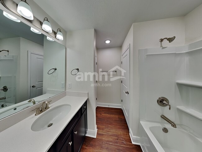 Building Photo - 2833 Ponds Trl