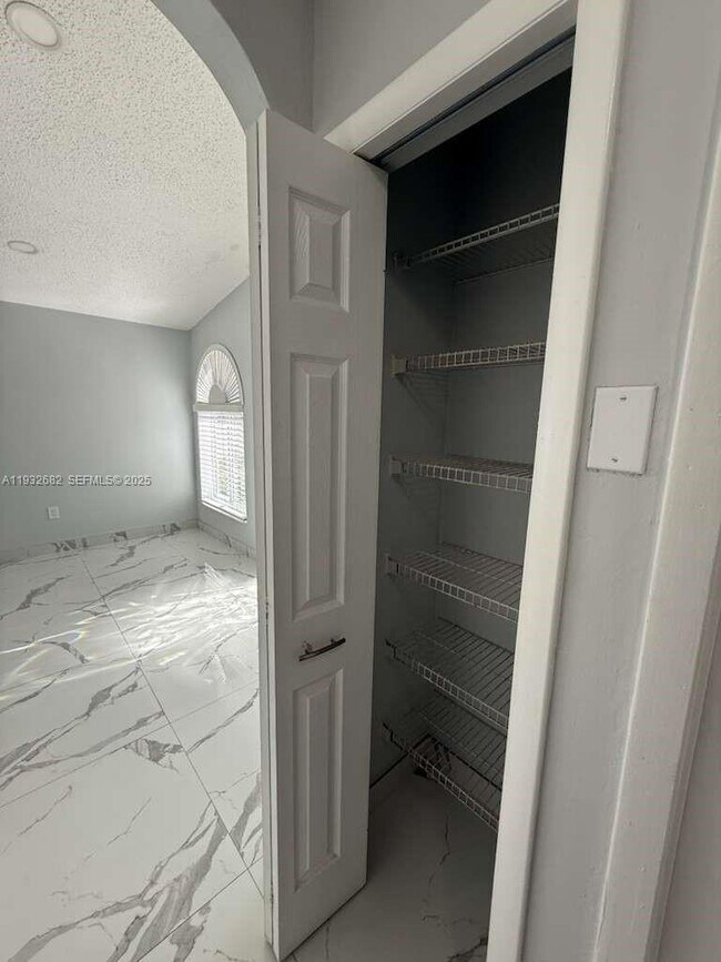 Building Photo - 8701 NW 109th Terrace