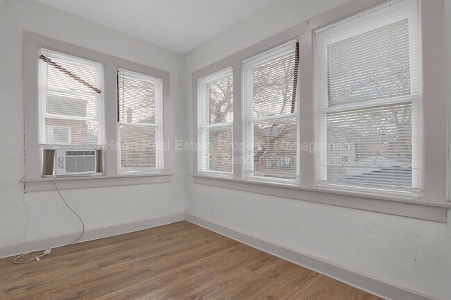 Building Photo - 269 Morrison Ave