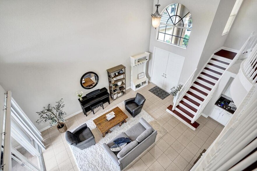 Building Photo - 8876 Sandy Crest Ln
