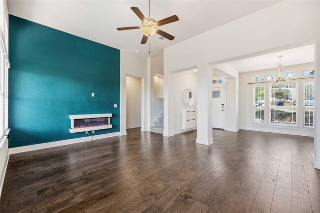 Building Photo - 1722 Rowdy Loop