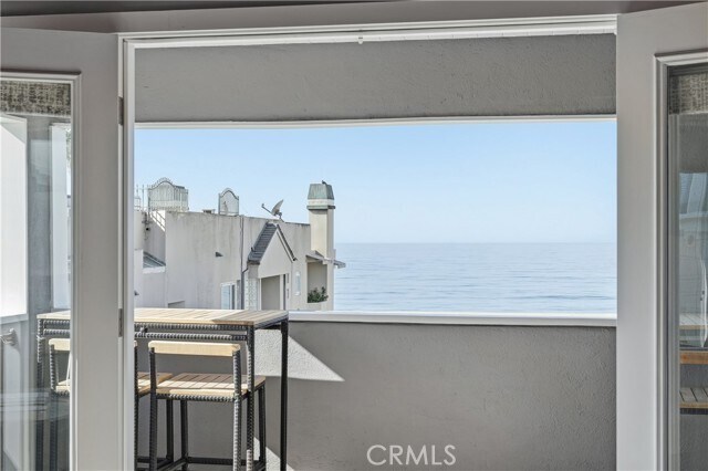 Building Photo - 116 5th Pl