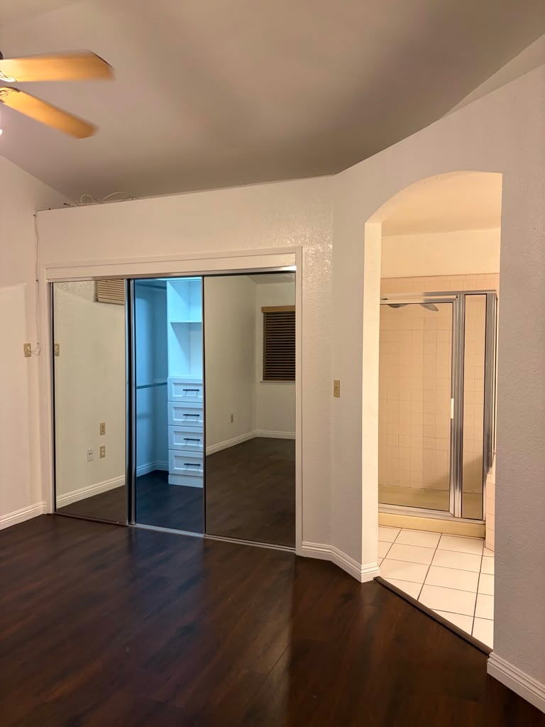 Building Photo - 6105 Ambergrove St