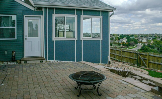 Building Photo - 7890 Candleflower Cir