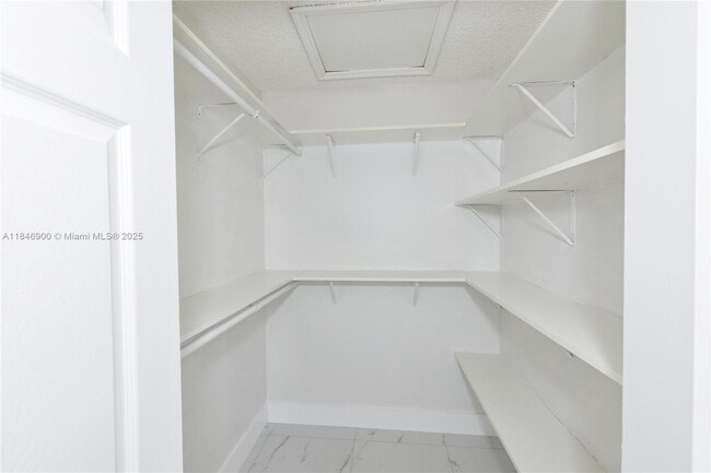 Building Photo - 14947 SW 36th Terrace
