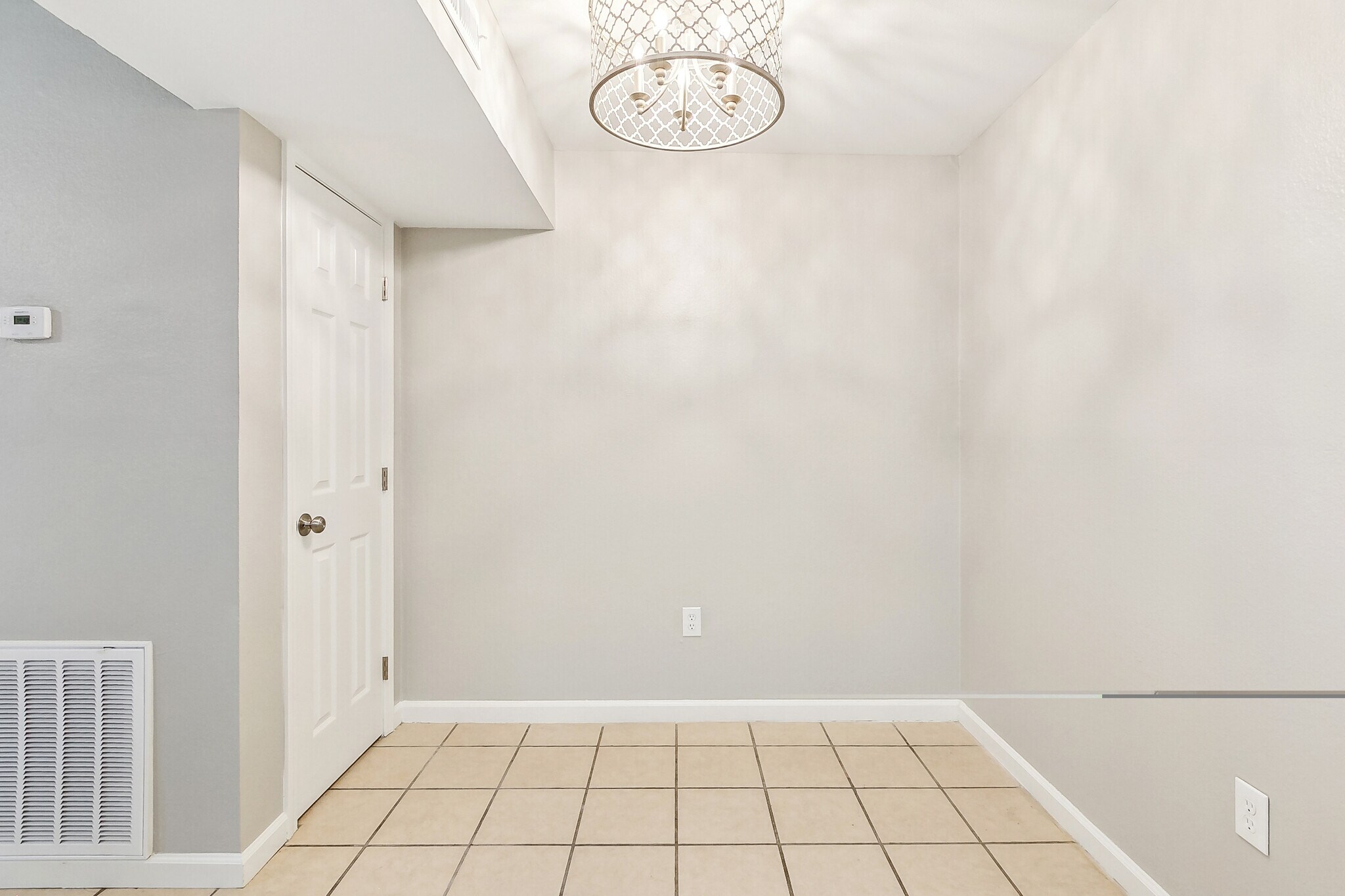 Building Photo - 813 Hammond Manor Dr