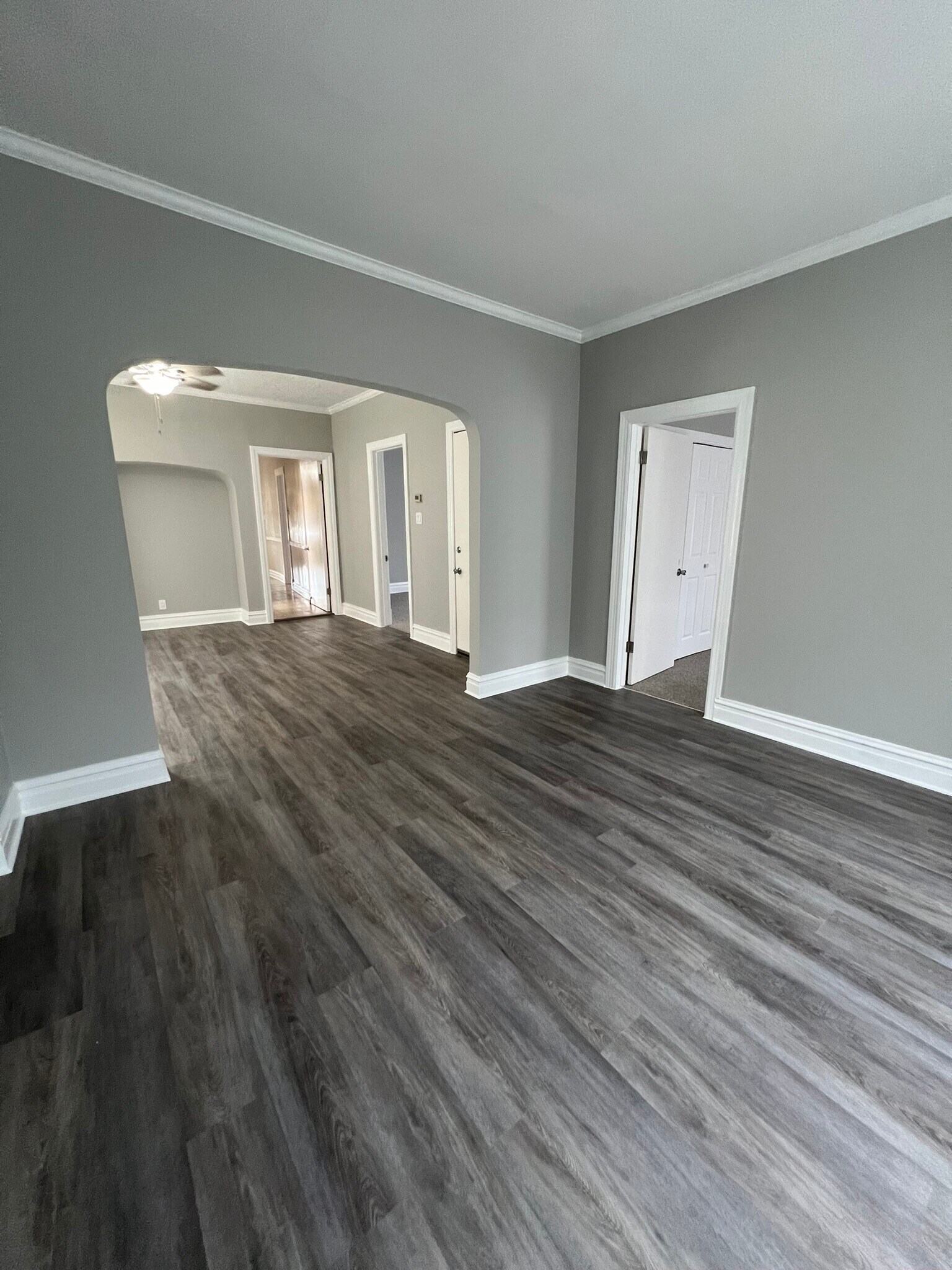 Building Photo - 4718 N Laramie Ave