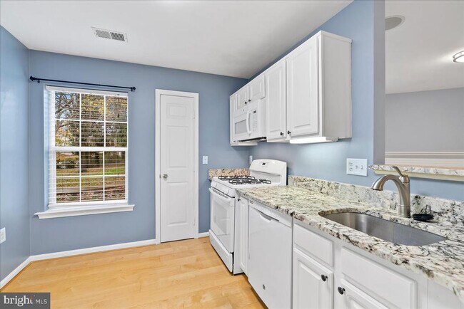 Building Photo - 11405 Windleaf Ct