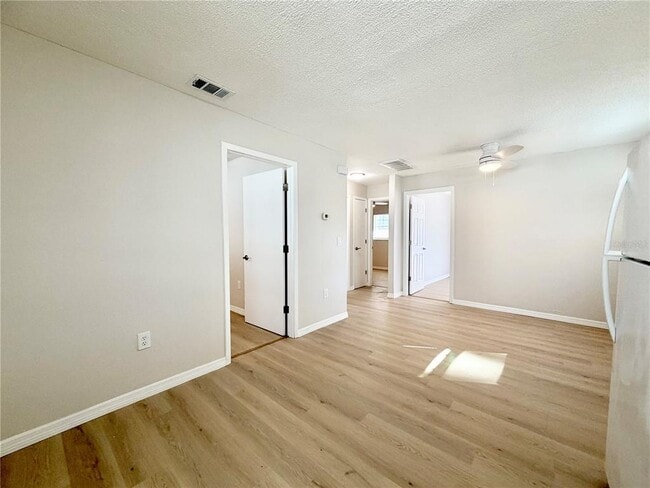 Building Photo - 5828 Gulf Dr