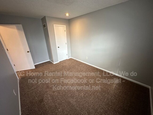 Building Photo - 35 Cherry St