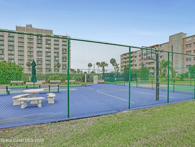 Building Photo - 1860 N Atlantic Ave