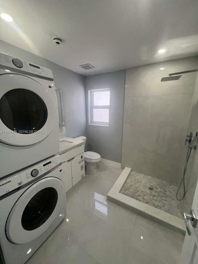 Building Photo - 361 NW 16th St