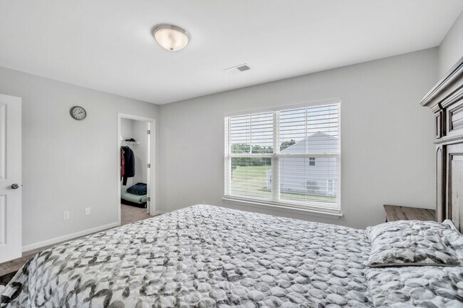 Building Photo - 351 Intrepid Ct