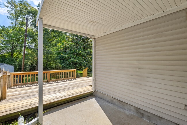 Building Photo - 416 Chelsea Woods Dr