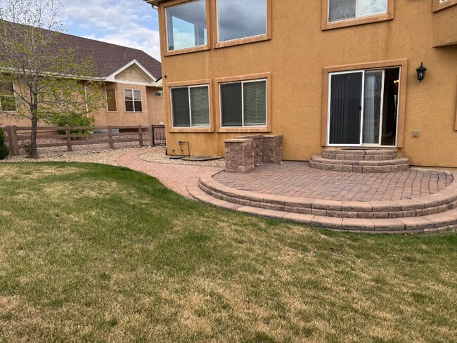Building Photo - 8852 Stony Creek Dr