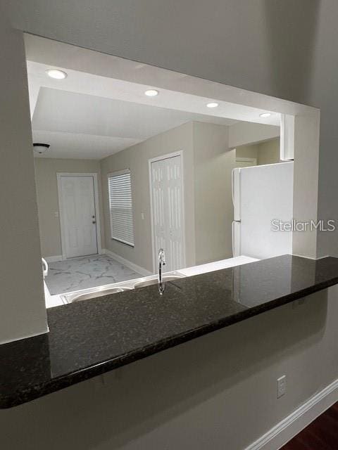 Building Photo - 411 Poplar Ct