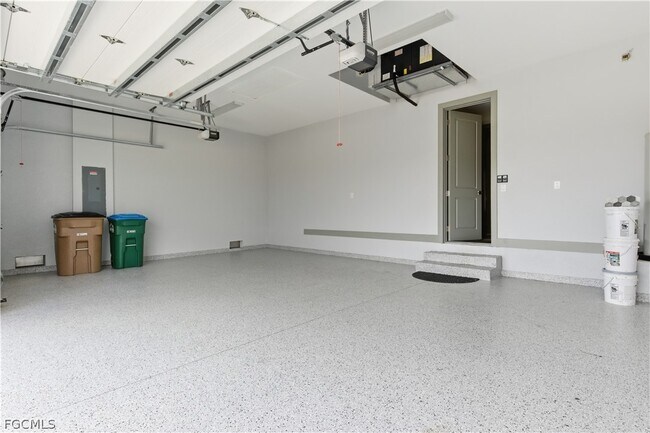 Building Photo - 1706 NW 36th Pl