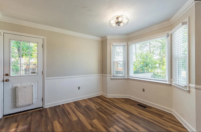 Building Photo - 357 Mansfield Cir