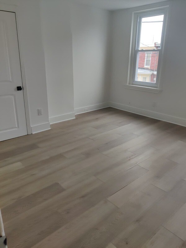 Building Photo - 1750 W Juniata St