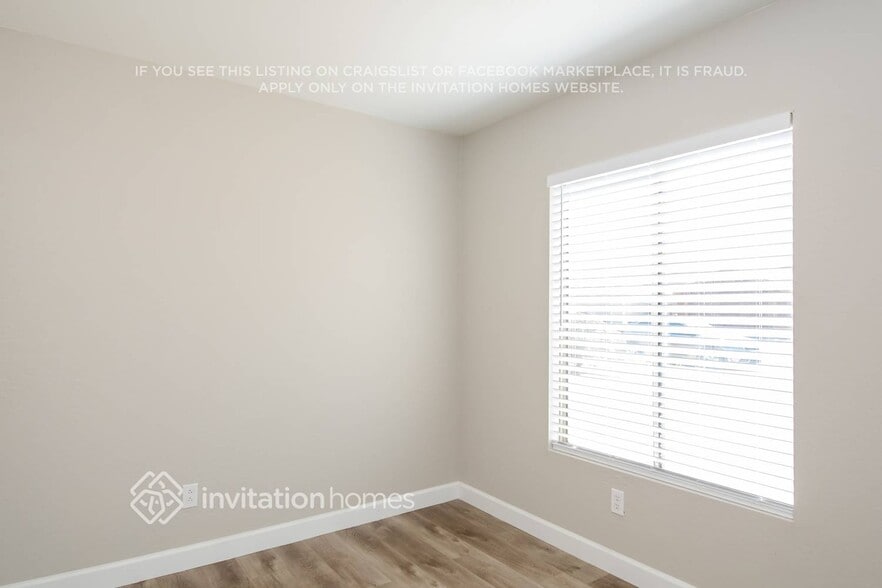 Building Photo - 12406 W Flores Dr