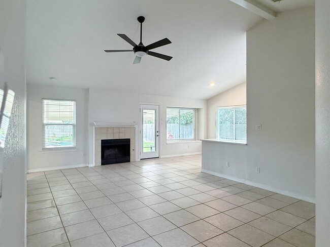 Building Photo - 1310 Lauretta Wood Dr