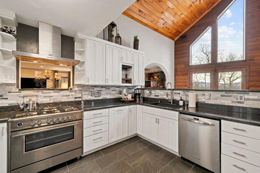 Building Photo - 106 Bishop Cove Rd