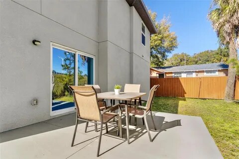 Building Photo - 8413 N Seminole Ave