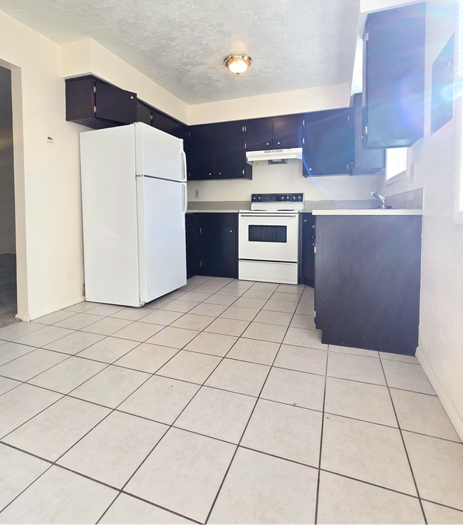 Building Photo - 1286 Blaine Ave