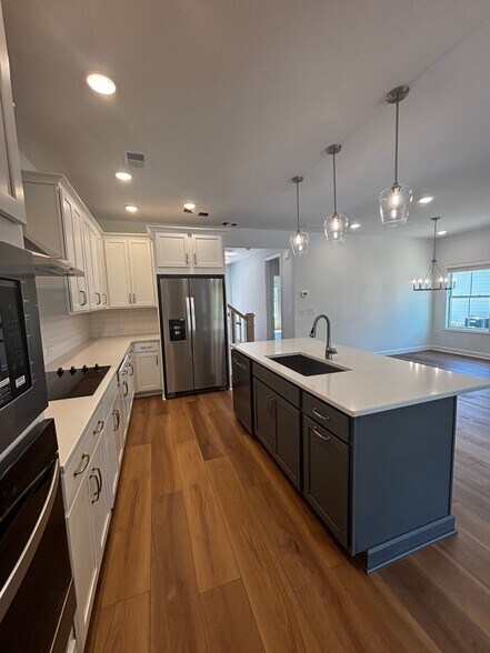 Building Photo - 202 Summit Ave SE