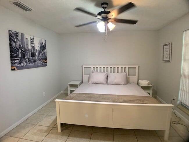 Building Photo - Charming 4-bedroom, 2-bath home in Colonial Park