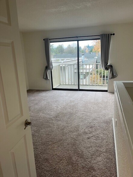 Master Bedroom - 10320 NE 186th St