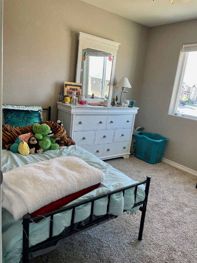 Building Photo - Charming Corner-Lot Home with Office, Fire Pit and Solar Panels on Primavera Lane, Fountain, CO!