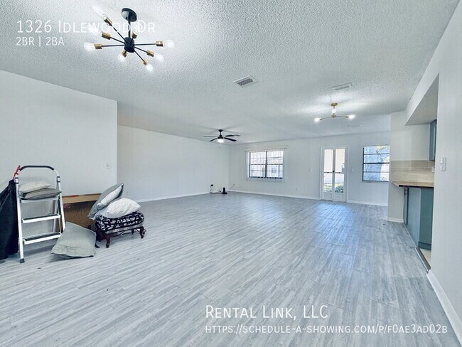 Building Photo - 1326 Idlewood Dr