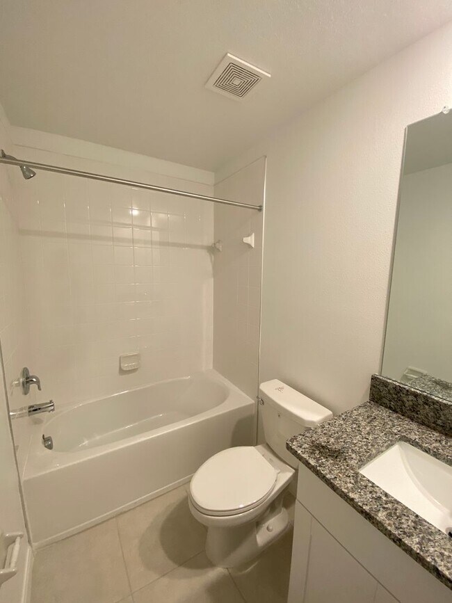 Building Photo - 9695 Ashworth Pl