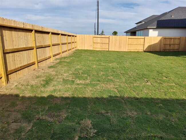 Building Photo - 20814 Flat View Dr