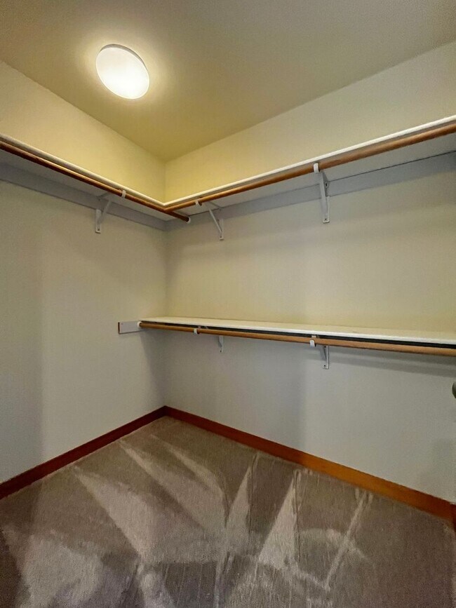 Building Photo - Beautiful 4 Bedroom Bainbridge Home Close ...