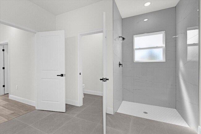 Building Photo - 15101 SW 51st Terrace