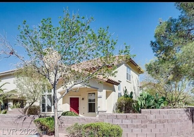 Building Photo - 1200 Valerio Ln