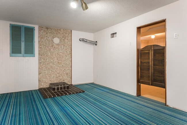 Building Photo - 3387 SE 10th Ave