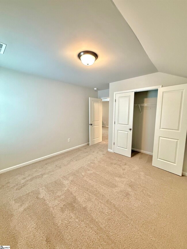 Building Photo - 139 Gervais Cir