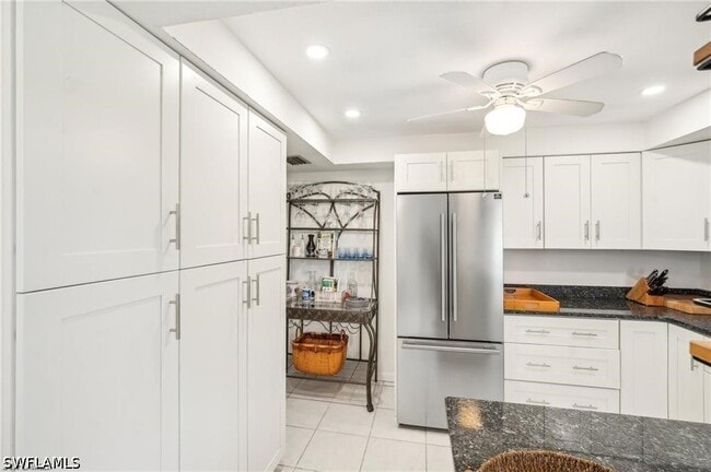 Building Photo - 3655 Boca Ciega Dr