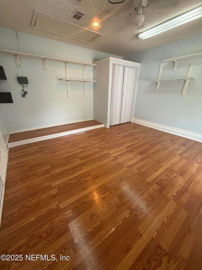Building Photo - 7751 Lynchburg Ct E