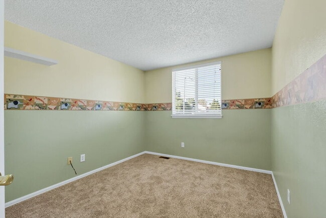 Building Photo - 5630 W 115th Ave