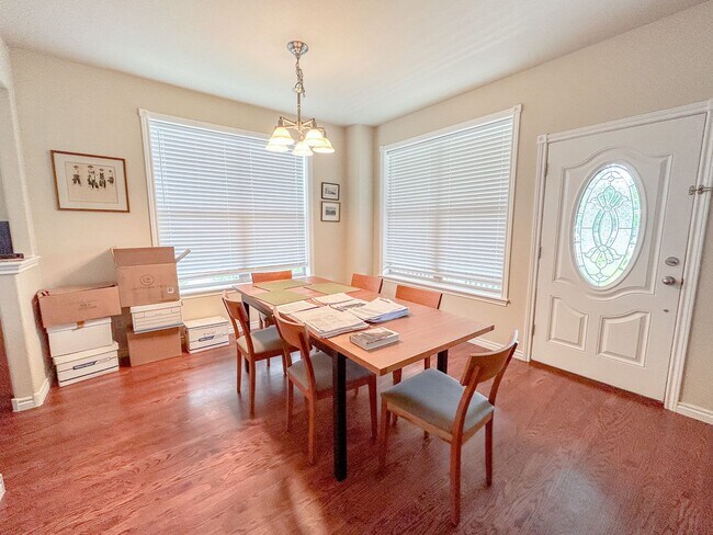 Building Photo - Central Park Home For Rent