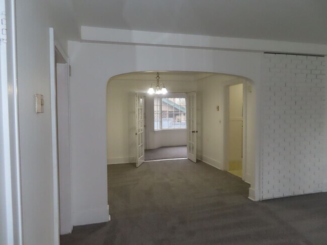 Building Photo - 1383Coburg - FH