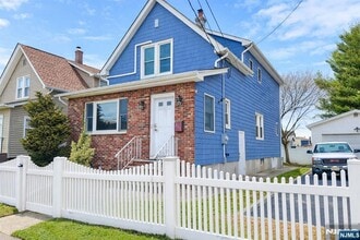 Building Photo - 205 Valley Brook Ave