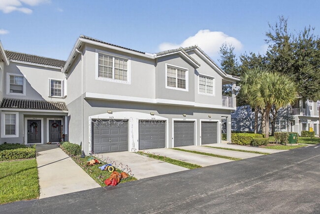 Building Photo - 3055 Grandiflora Dr