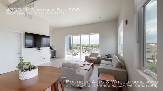 Building Photo - Boutique Apartments